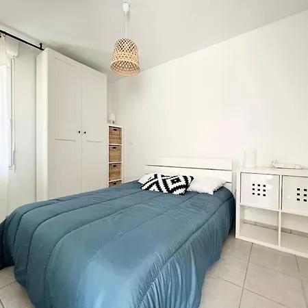 Paisible Avec Piscine 公寓